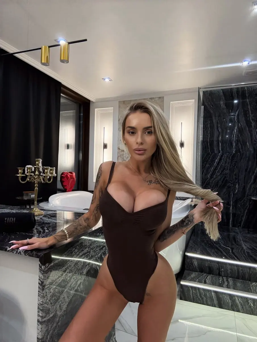 Selena escort in Bangkok